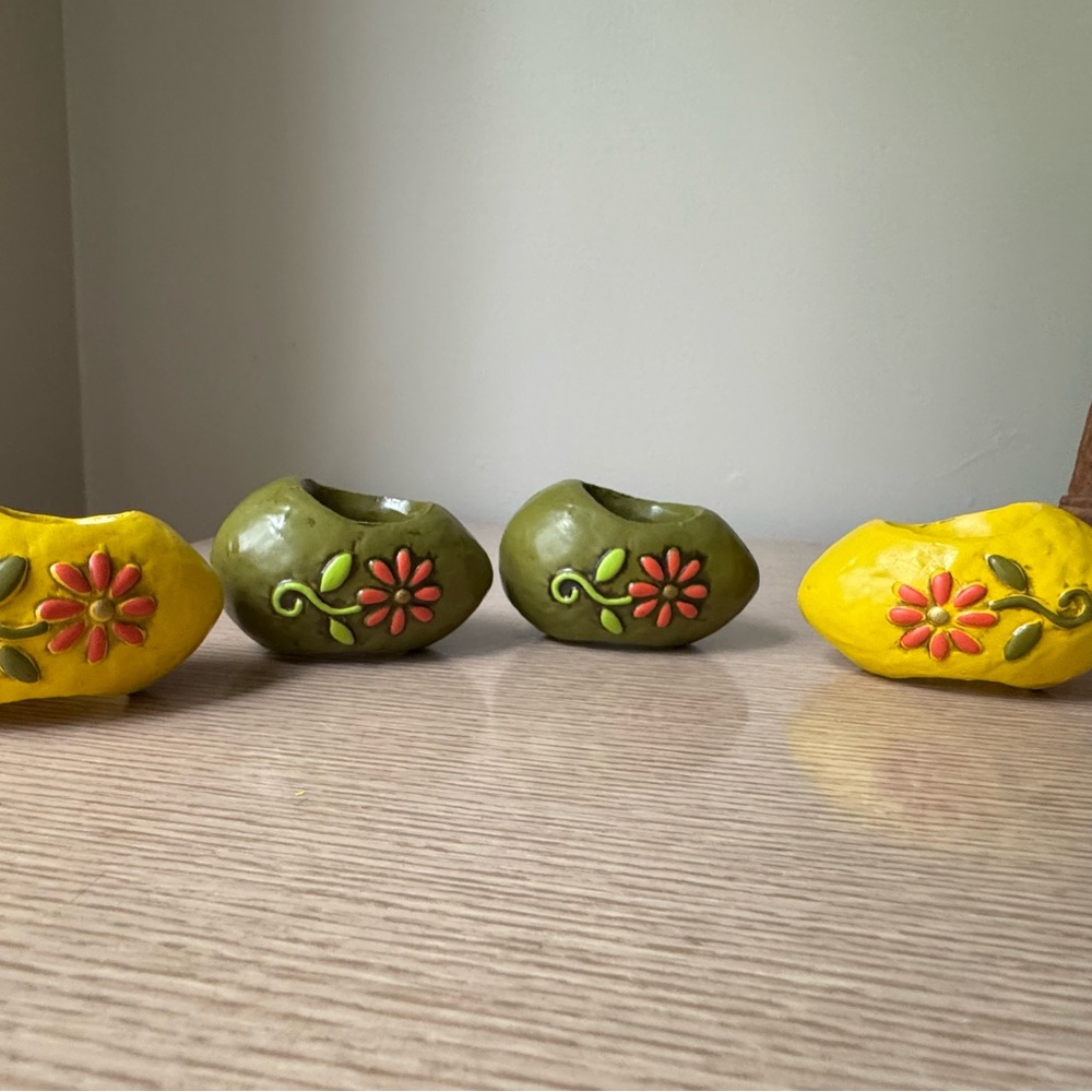 Vintage Napkin Rings Set - Picture 5 of 9